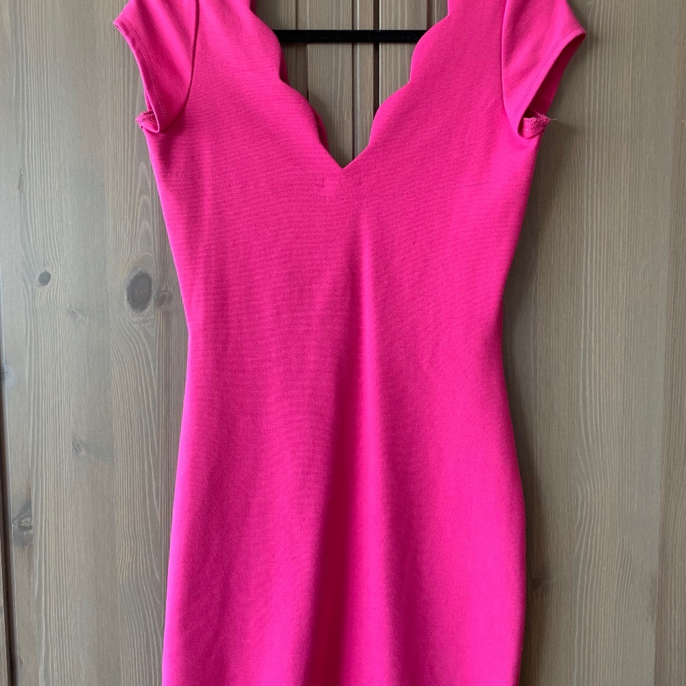 Dress - Picture 4 of 4